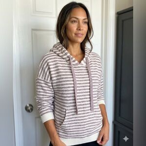 Main Strip Women’s Medium Acrylic Cream Purple Stripe Hooded Sweater Top M